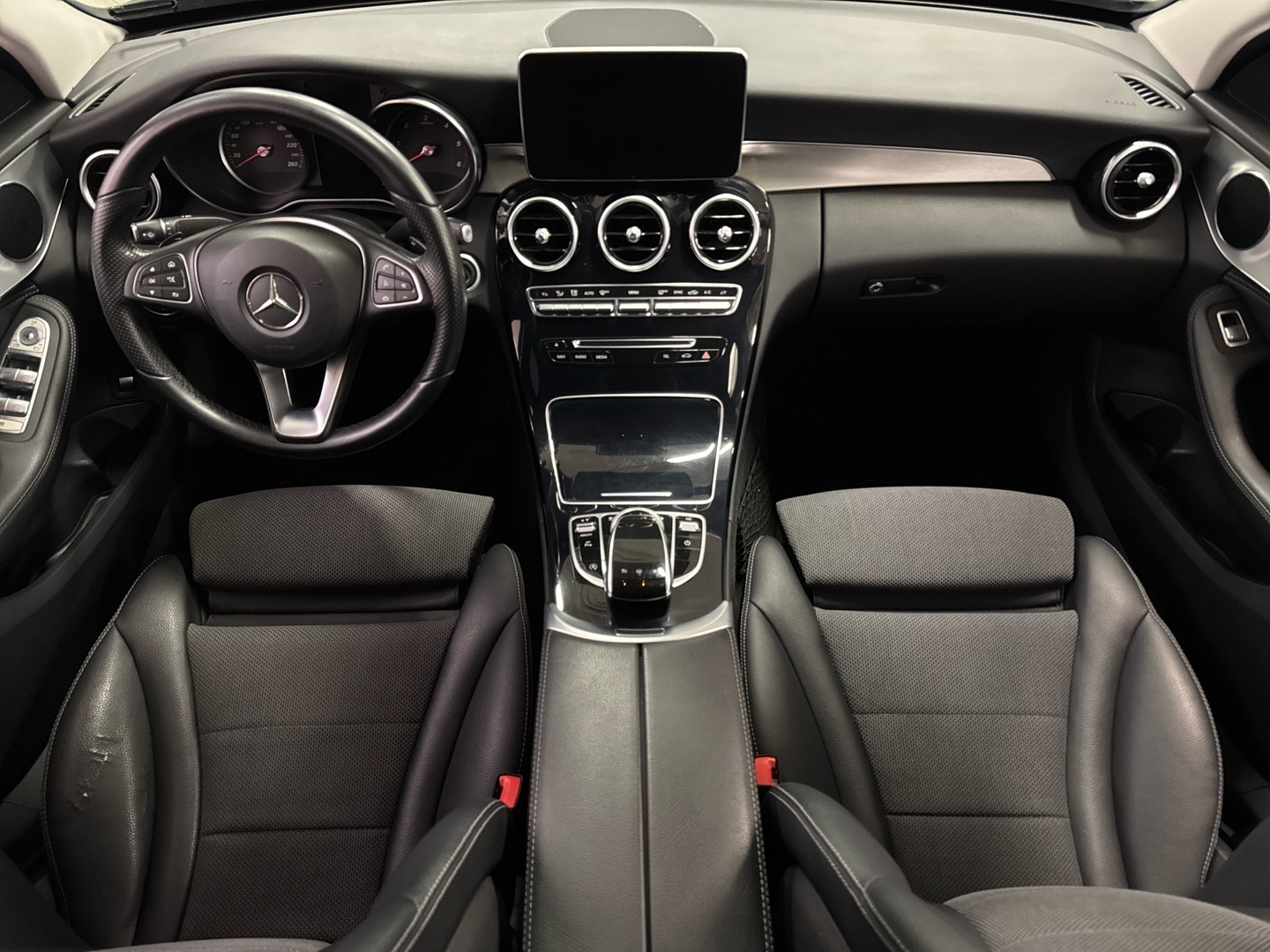 MERCEDES-BENZ C 2015