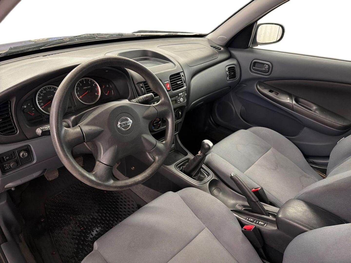 NISSAN Almera 6