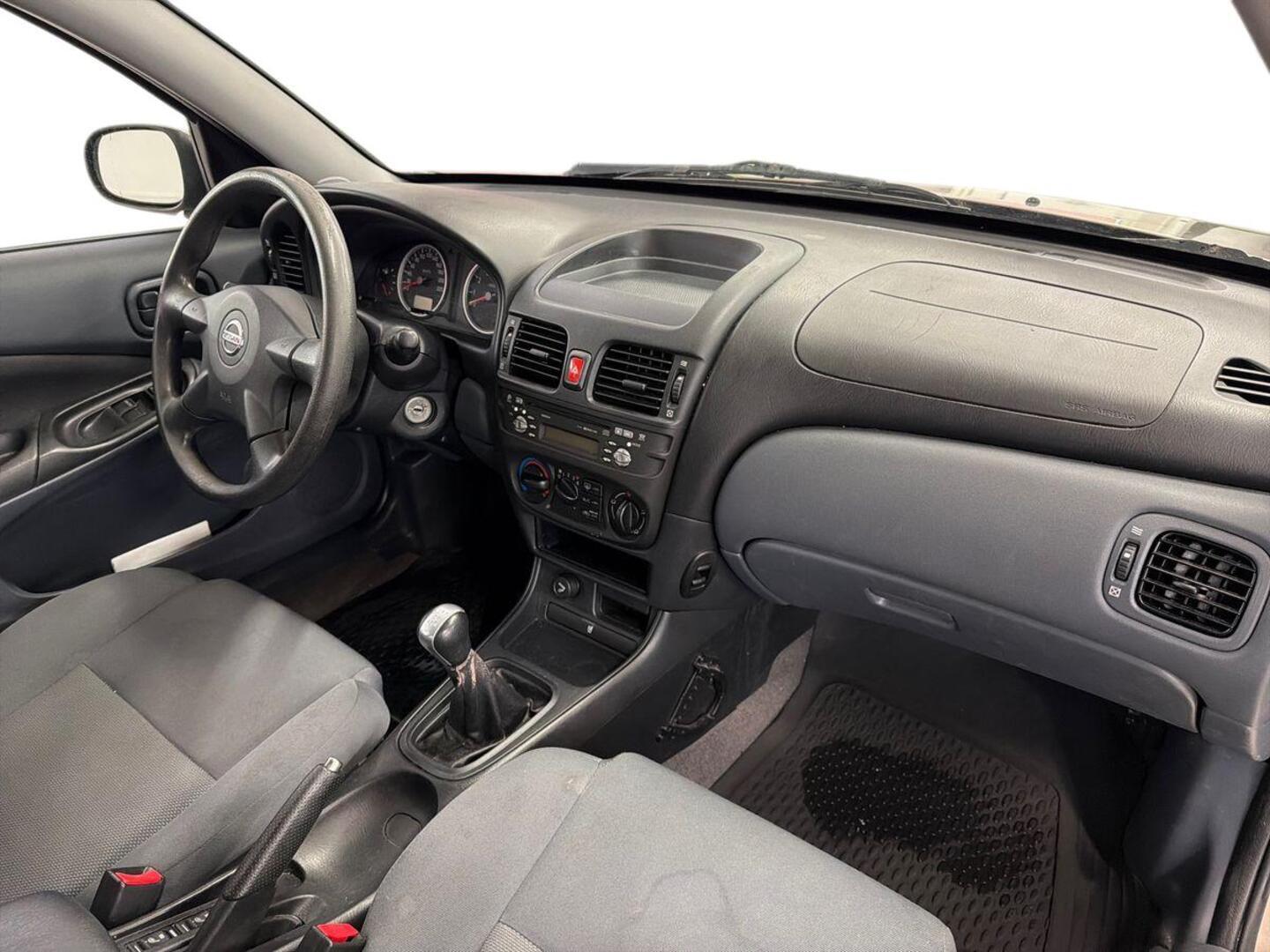 NISSAN Almera 7