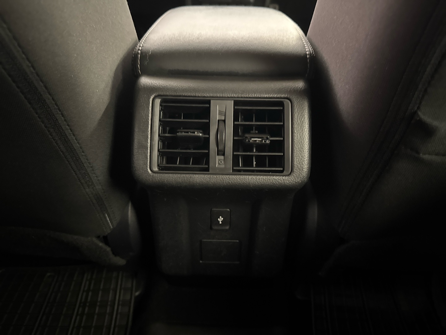 MITSUBISHI Outlander PHEV 2020