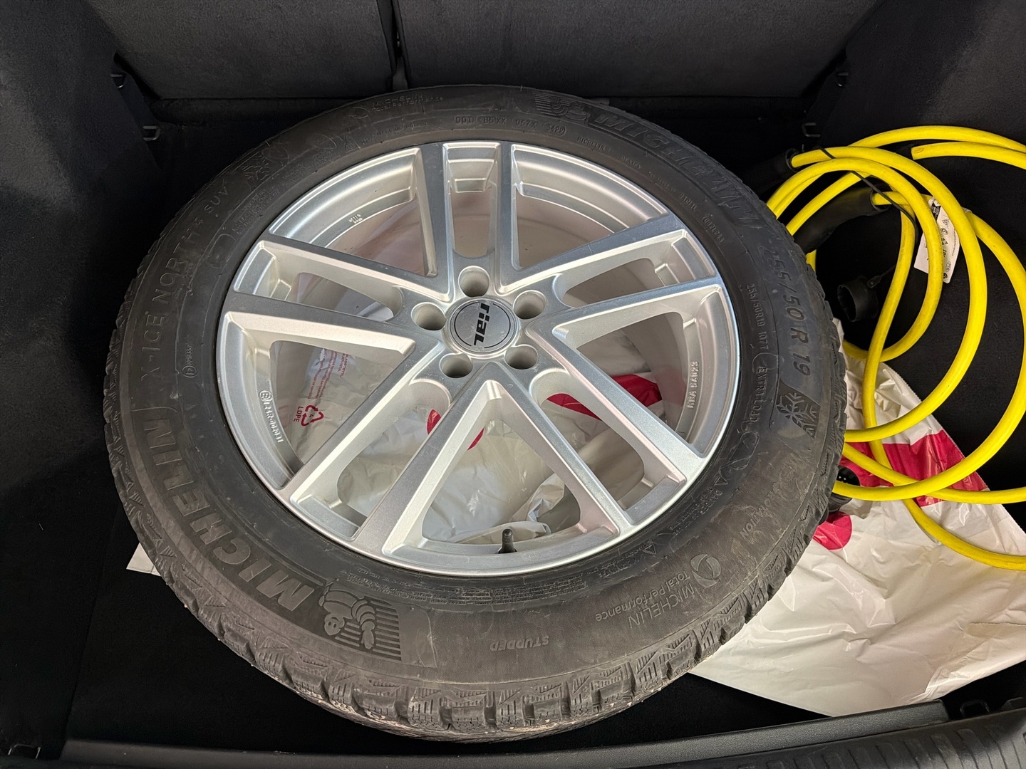 AUDI Q4 e-tron 2023