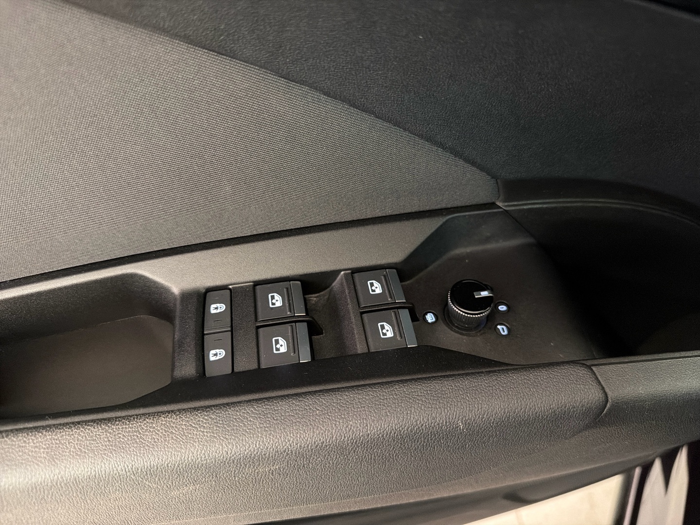 AUDI Q4 e-tron 2023