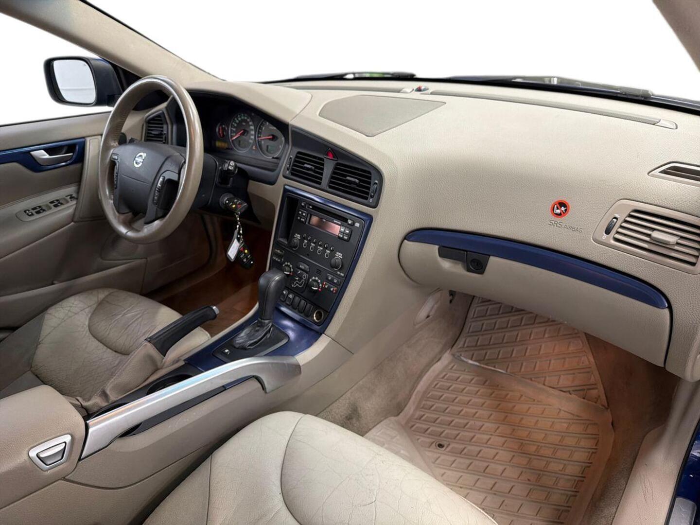VOLVO XC70 2006
