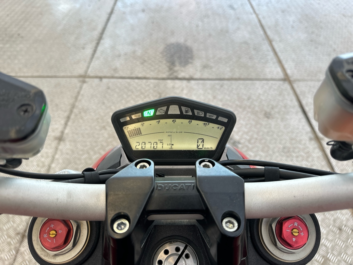 DUCATI STREETFIGHTER 2012