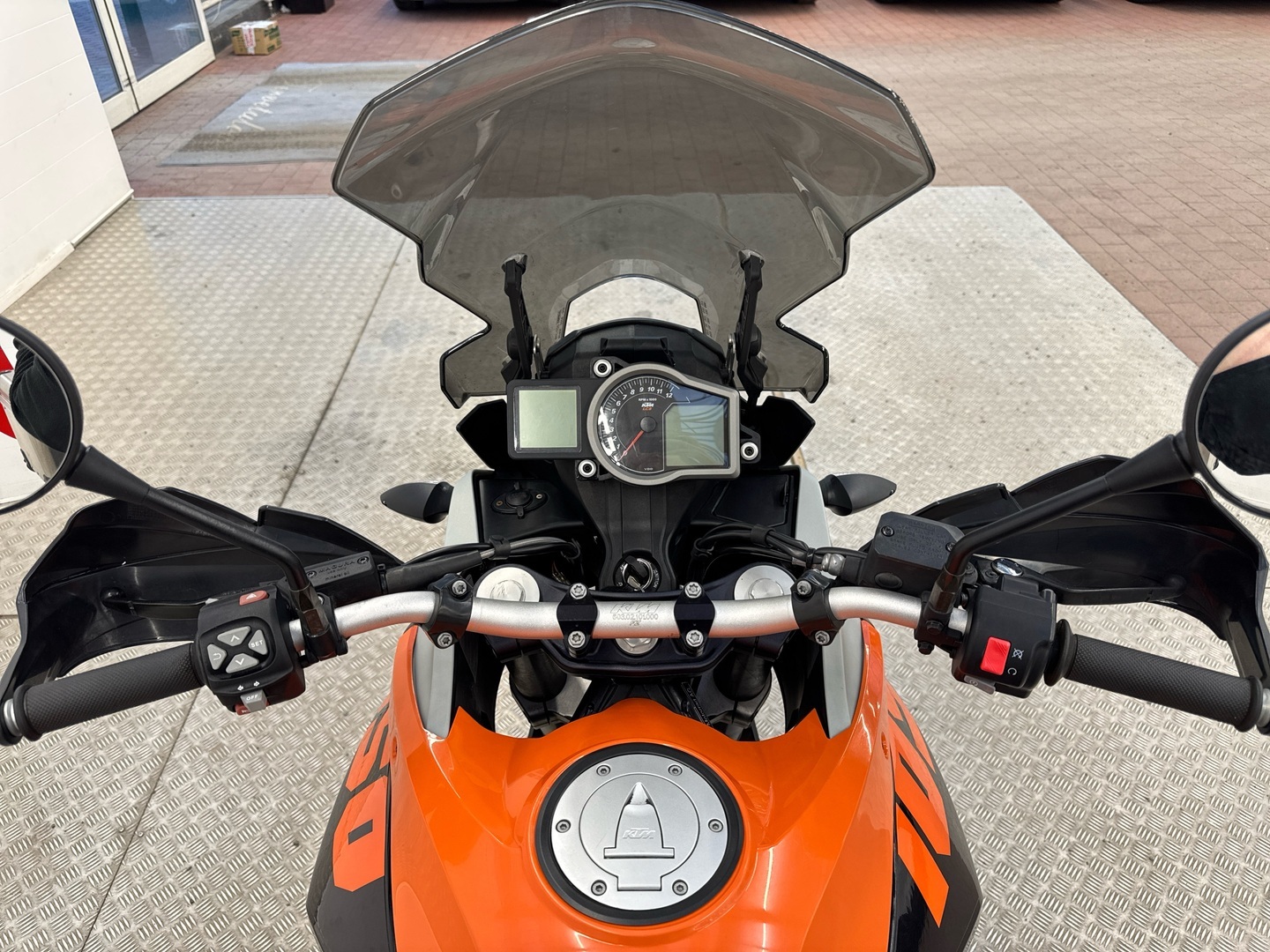 KTM 1050 2016