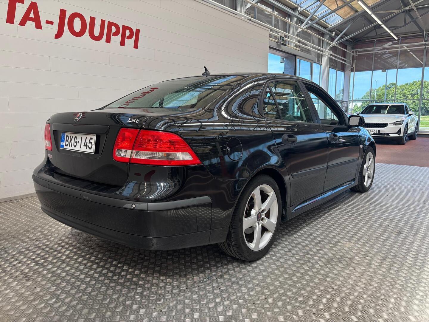 SAAB 9-3 2005