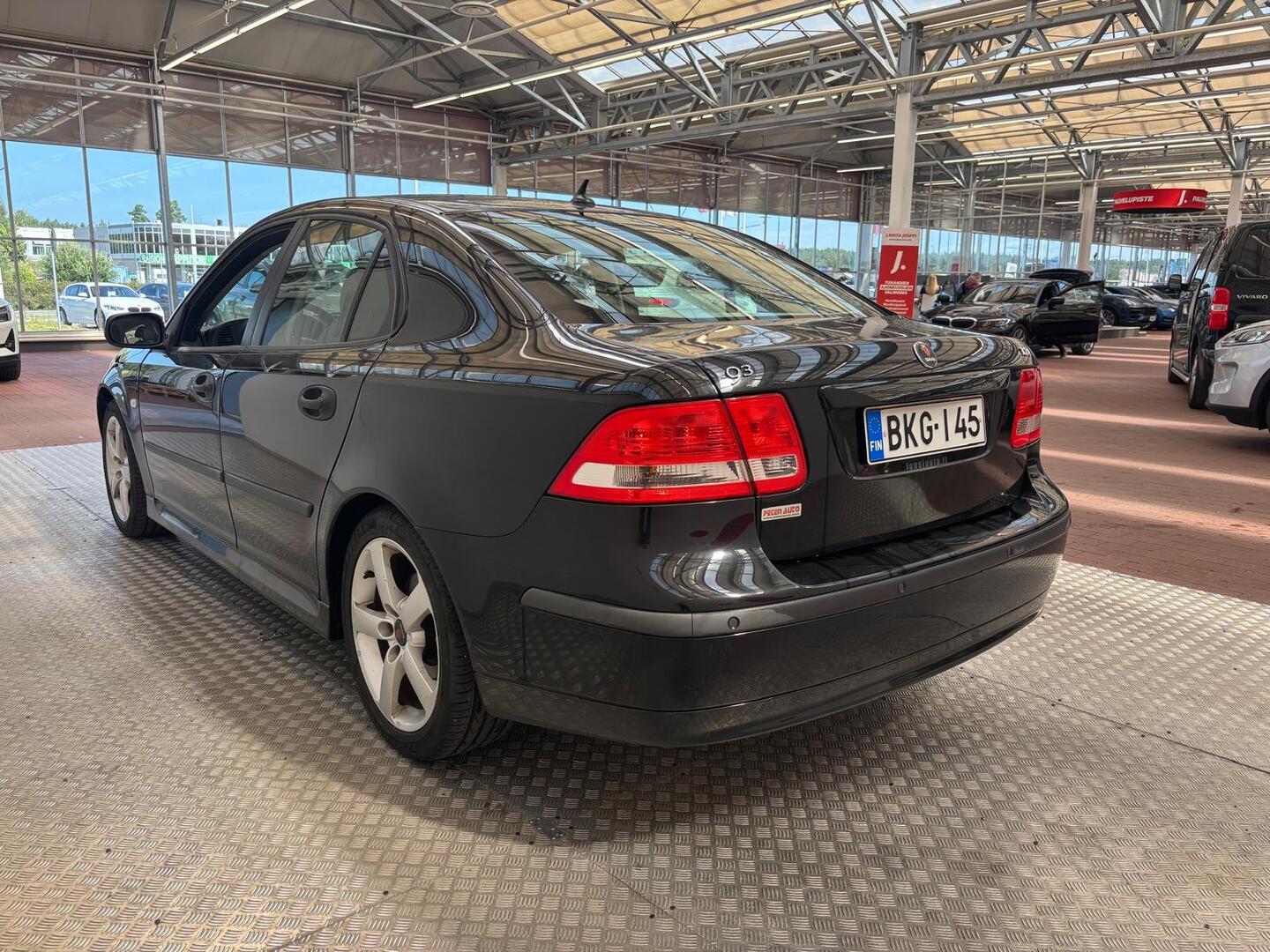 SAAB 9-3 2005