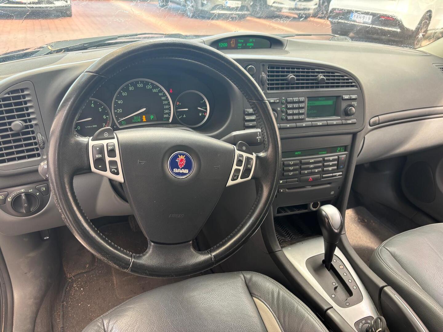 SAAB 9-3 2005