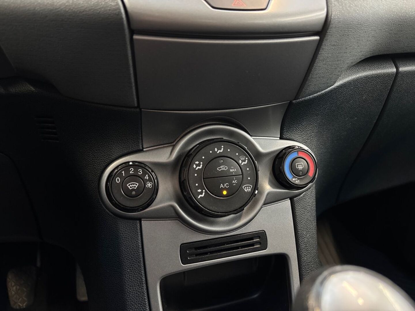 FORD Fiesta 2010