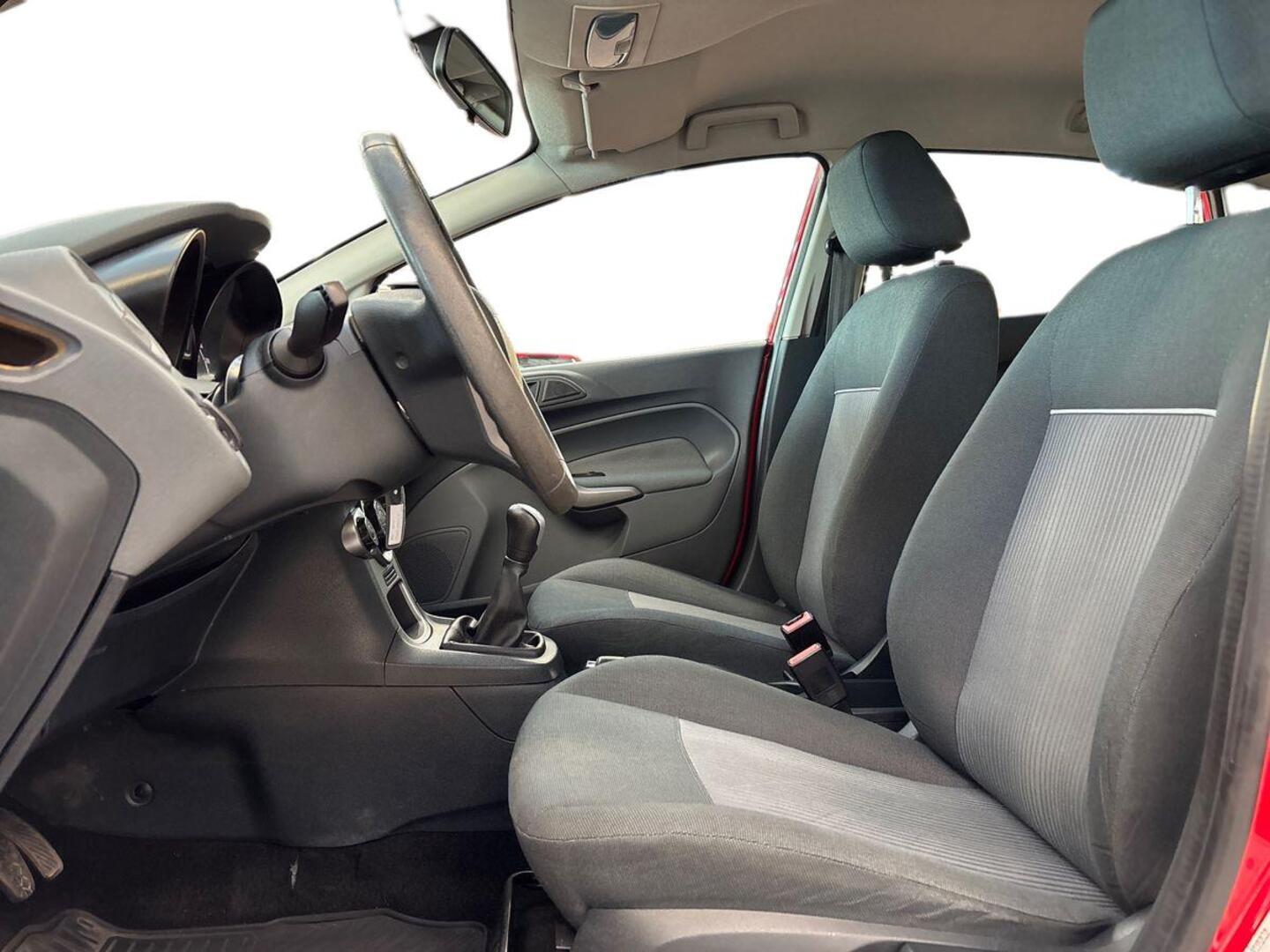 FORD Fiesta 2010