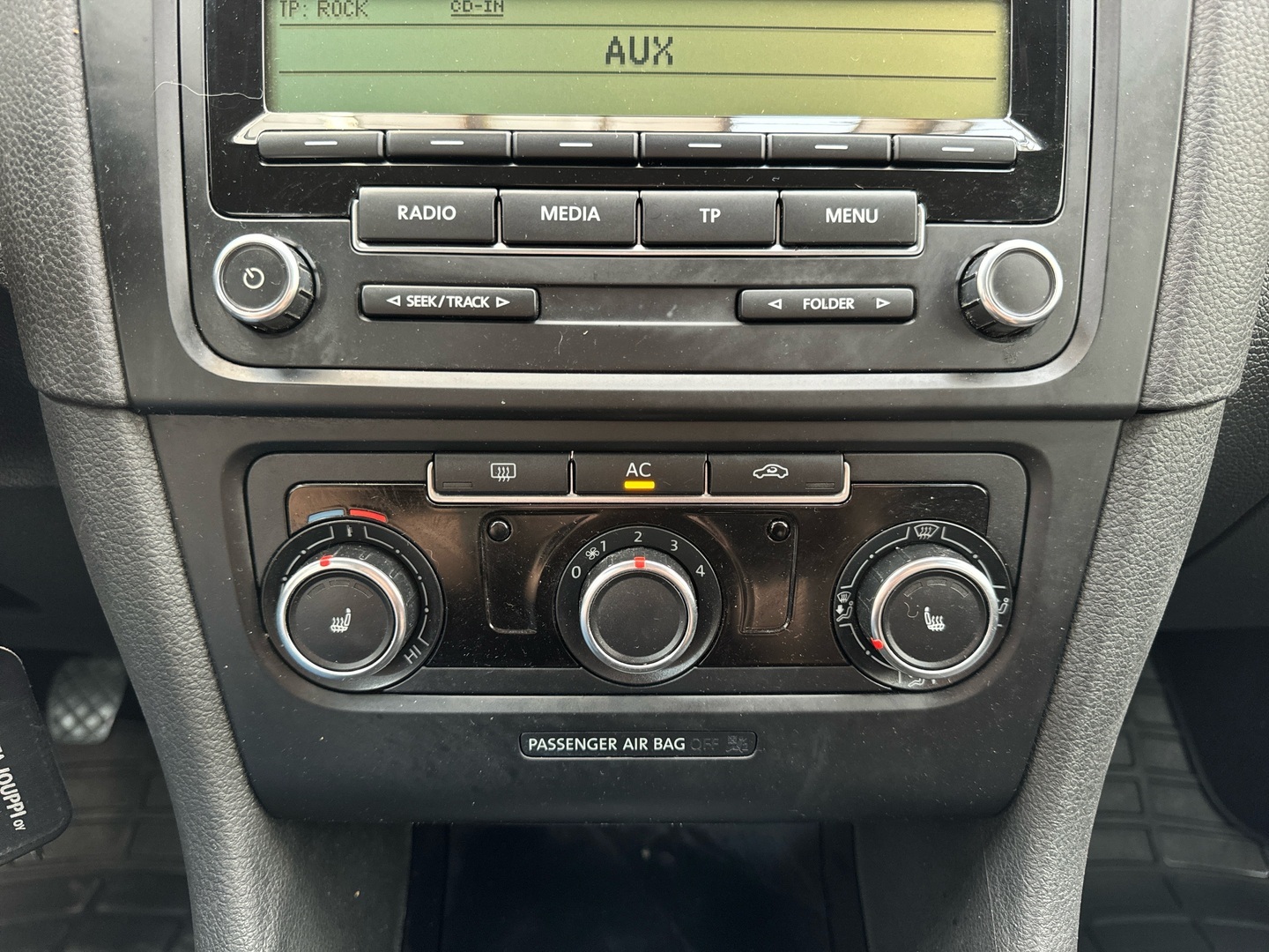 VOLKSWAGEN Golf 2011