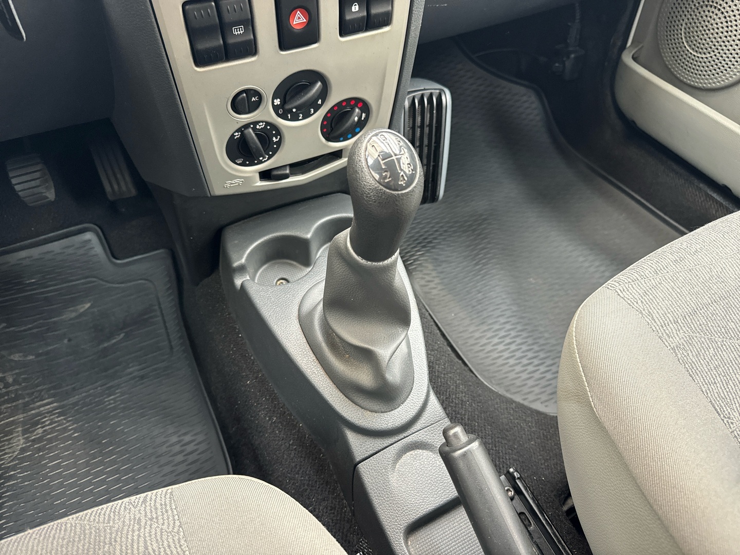 DACIA Logan MCV 2011