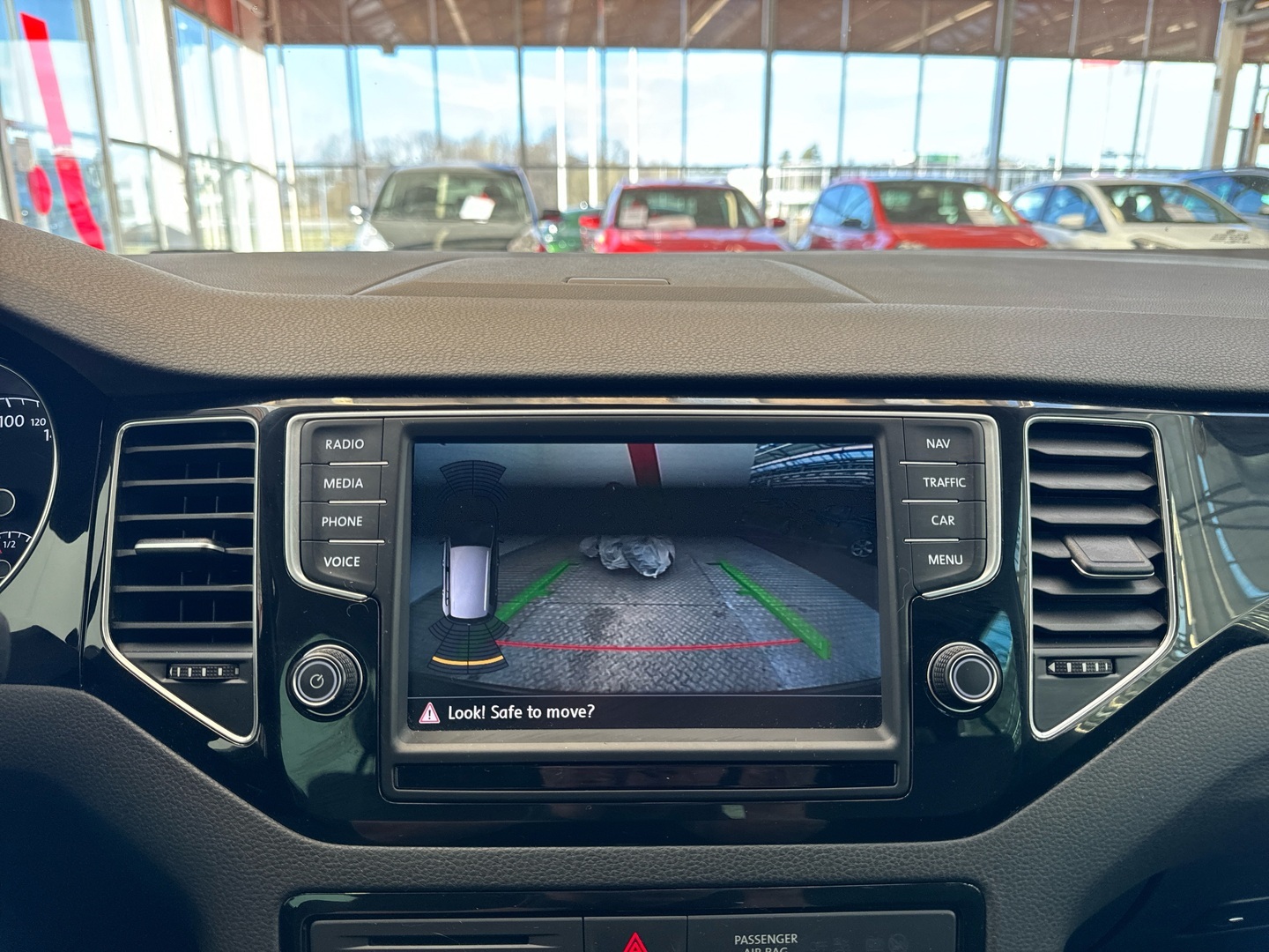 VOLKSWAGEN Golf Sportsvan 2016