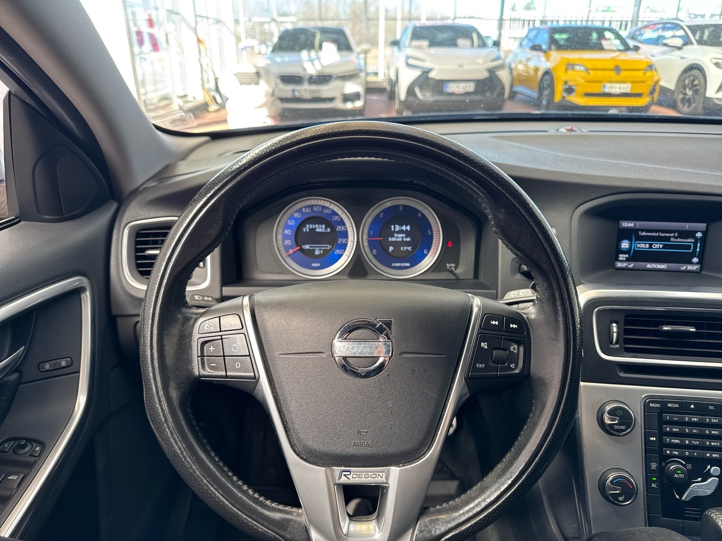 VOLVO V60 2011