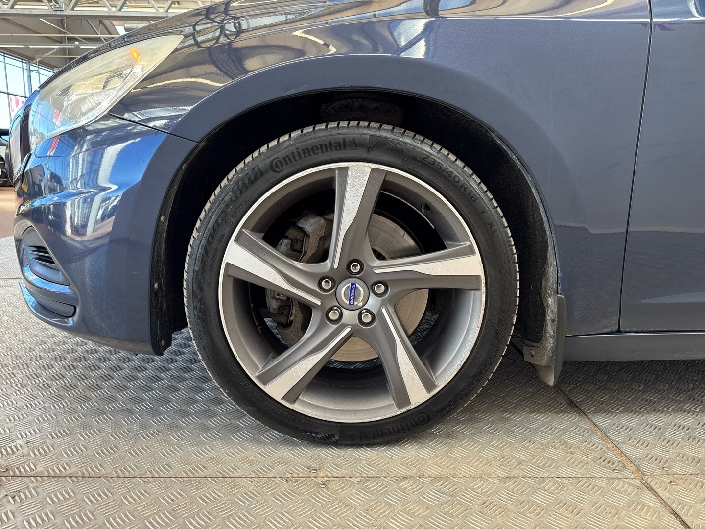 VOLVO V60 2011