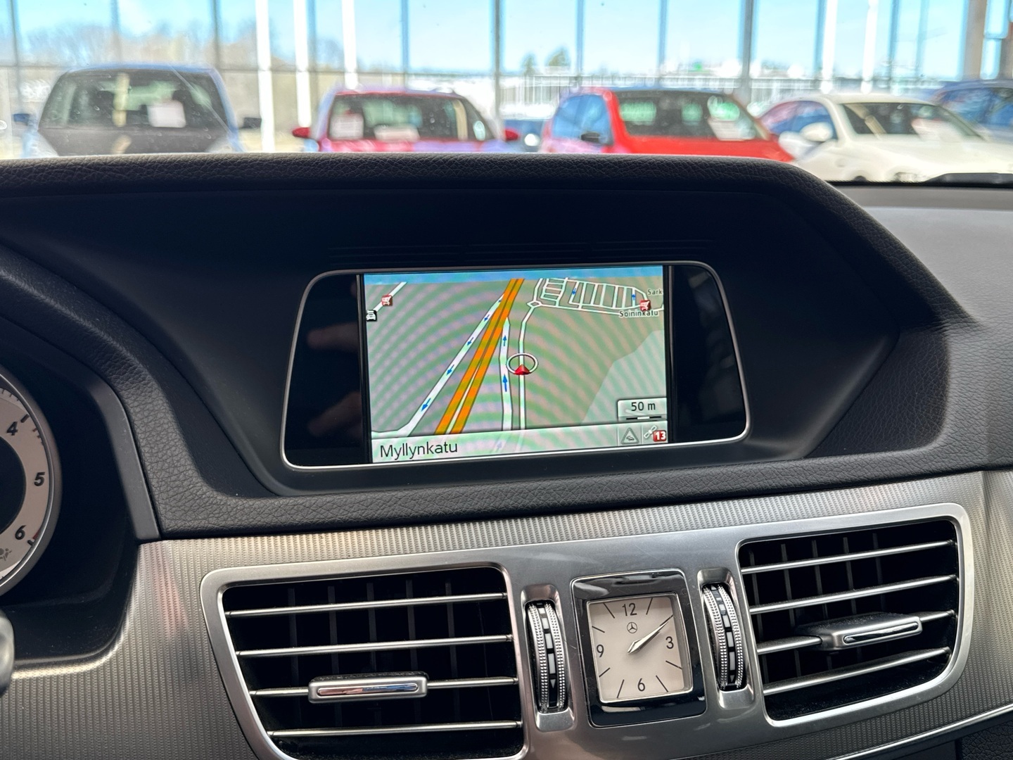 MERCEDES-BENZ E 2015