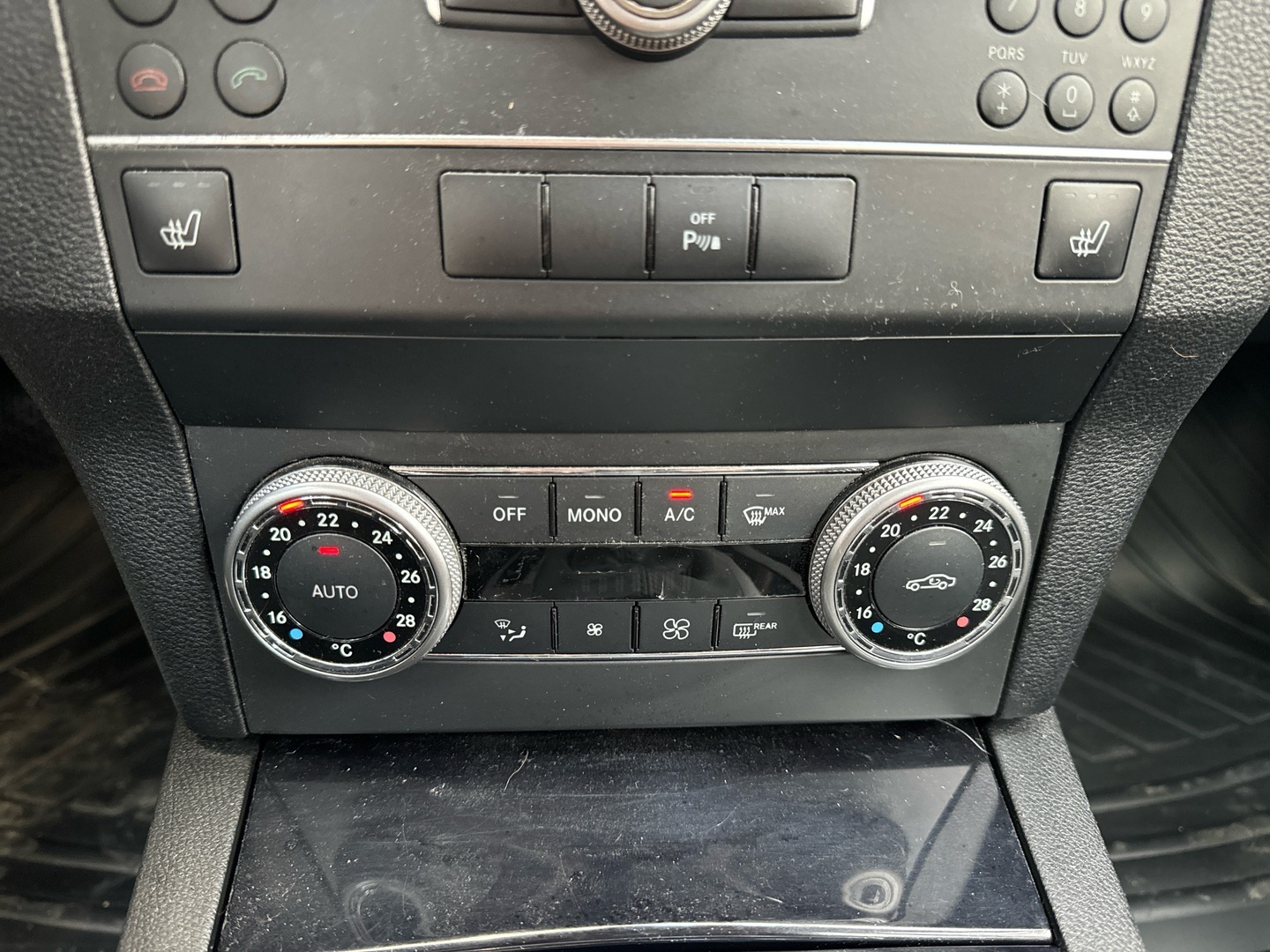 MERCEDES-BENZ GLK 2010