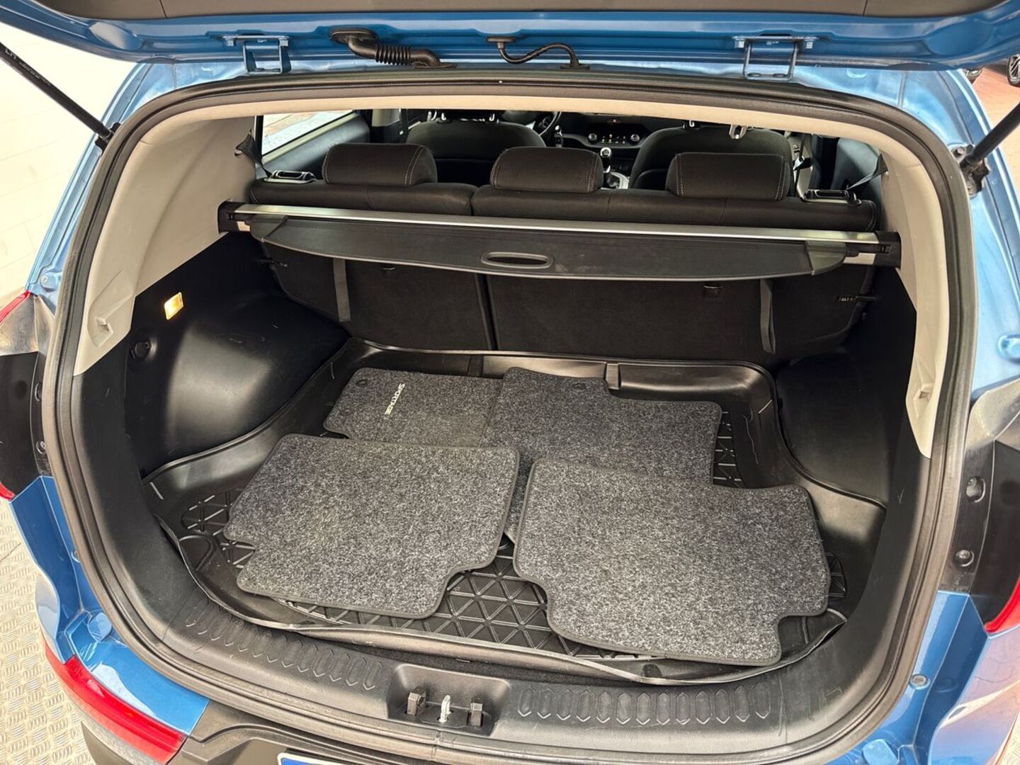 KIA Sportage 11