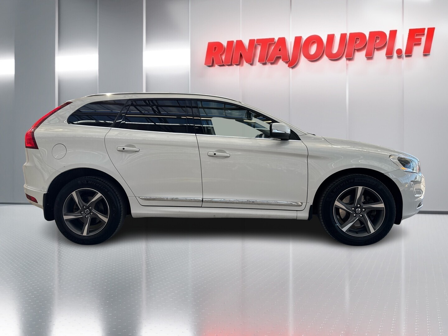 VOLVO XC60 5