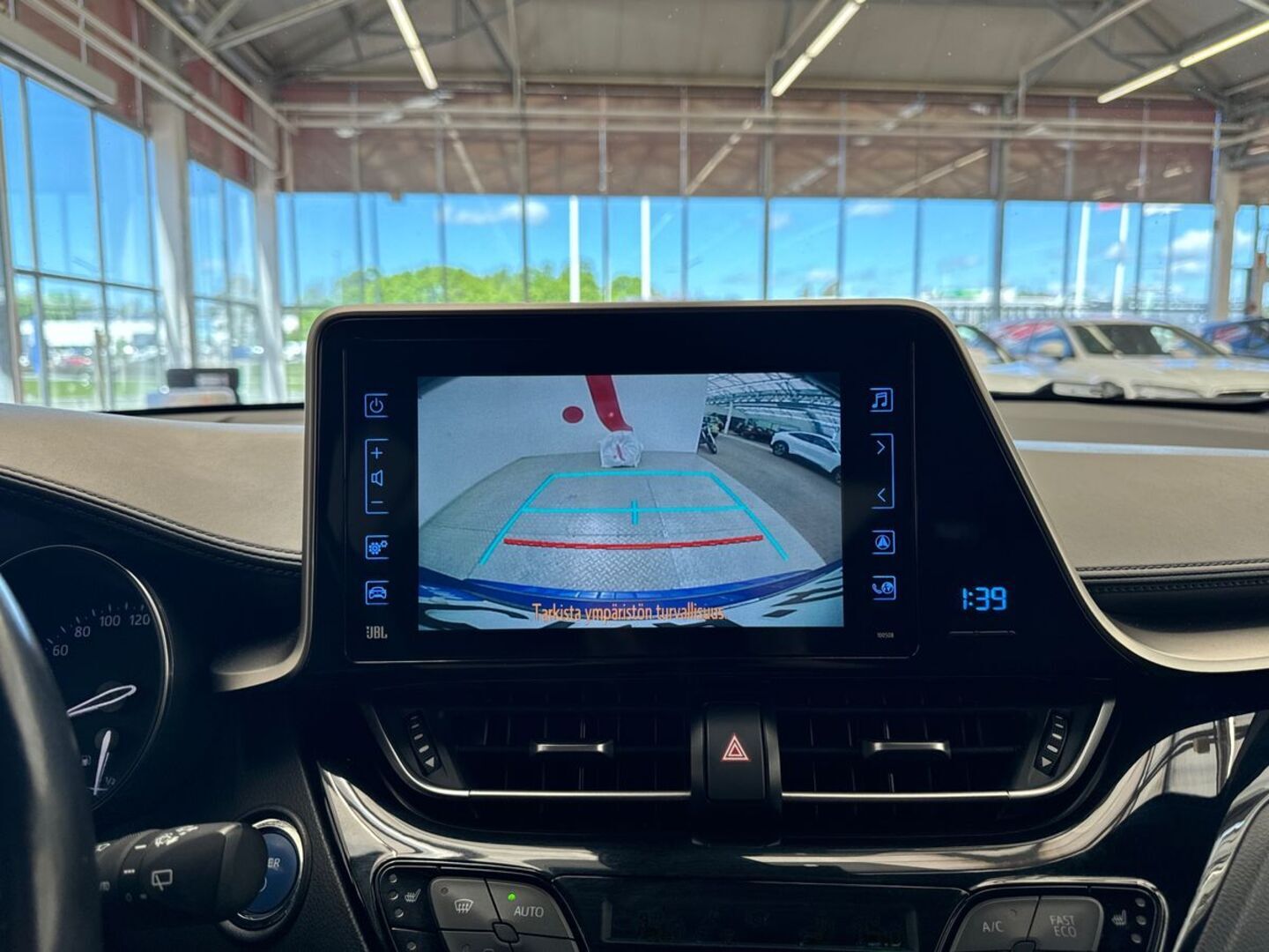 TOYOTA C-HR 2019