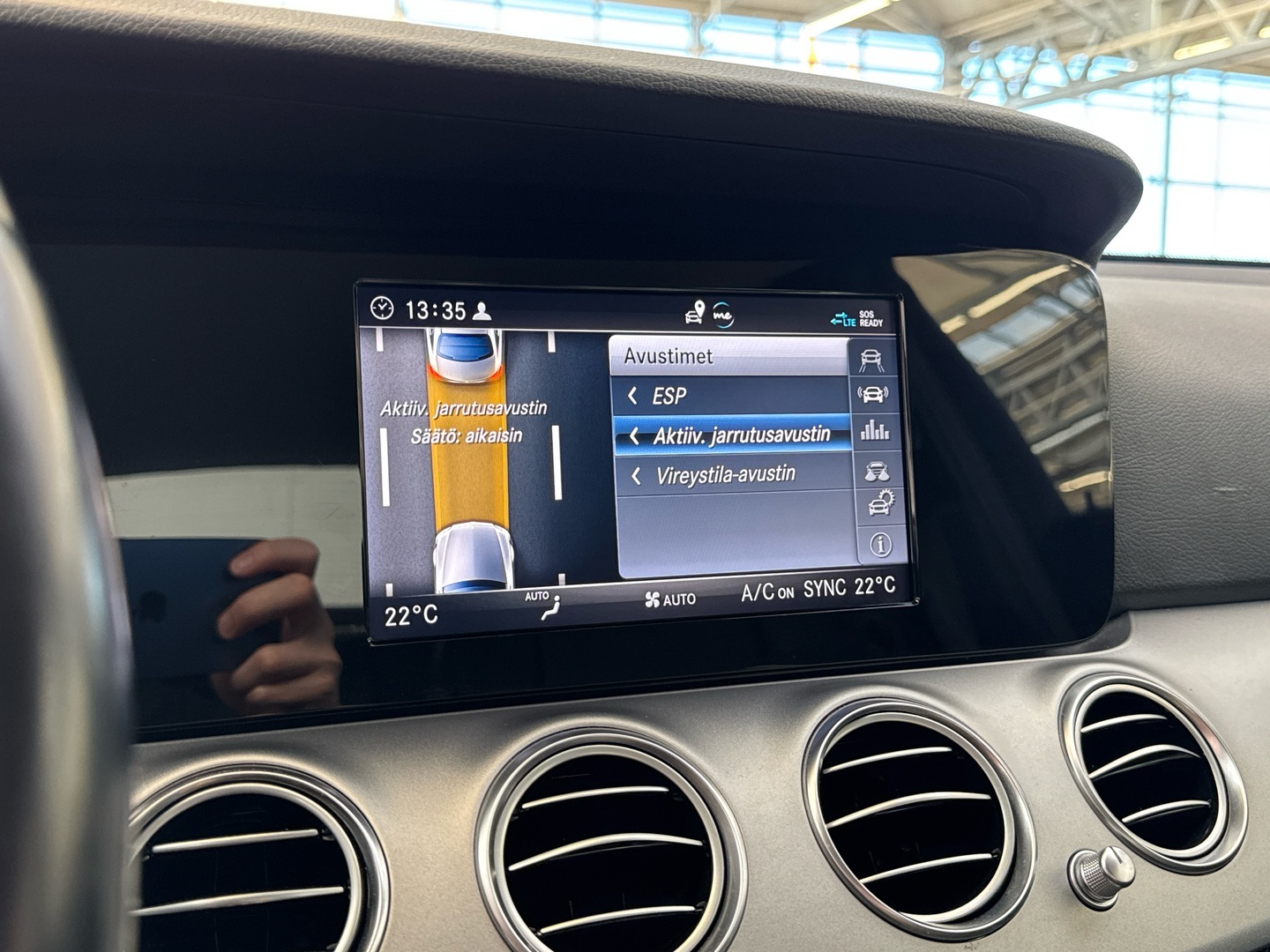 MERCEDES-BENZ E 2019