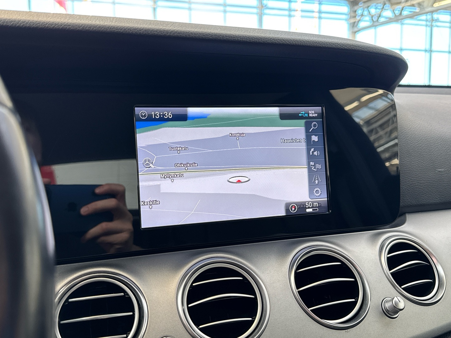 MERCEDES-BENZ E 2019