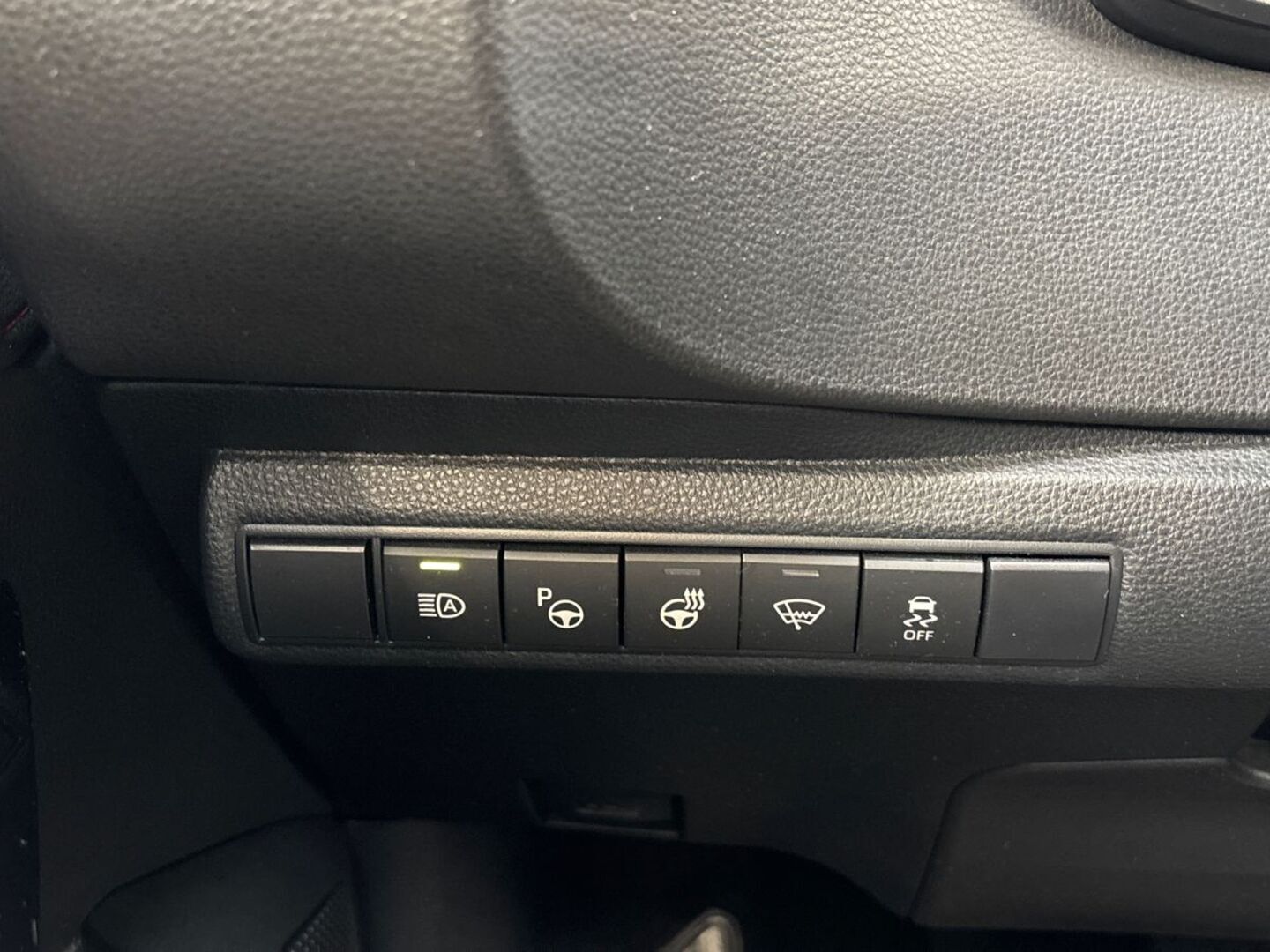 TOYOTA Corolla 19