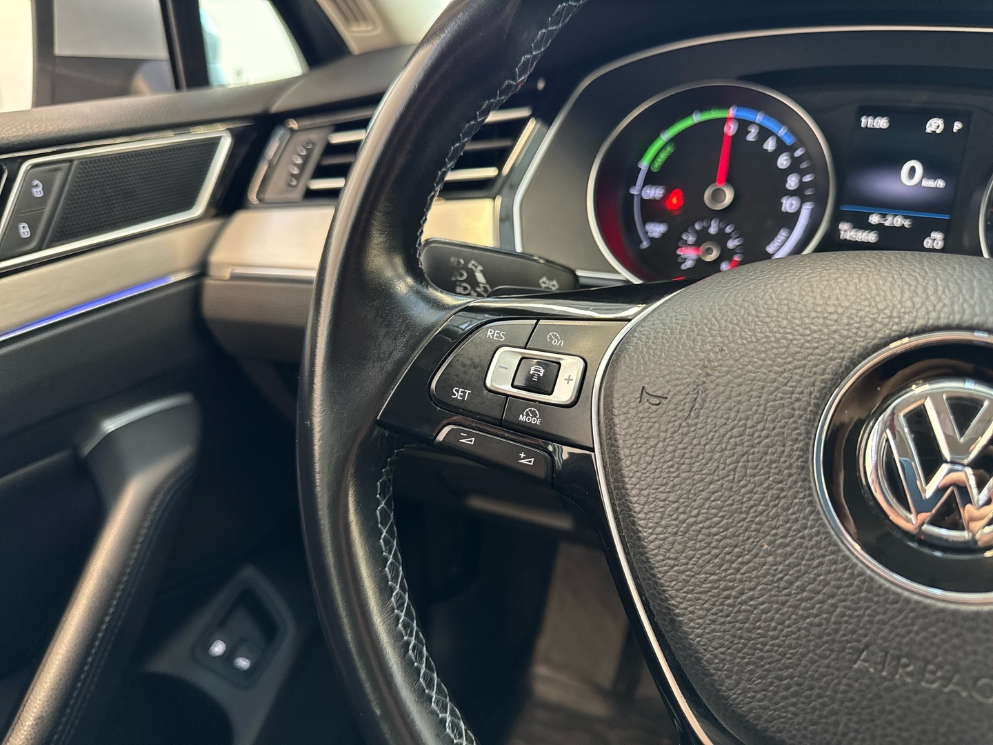 VOLKSWAGEN Passat 2018