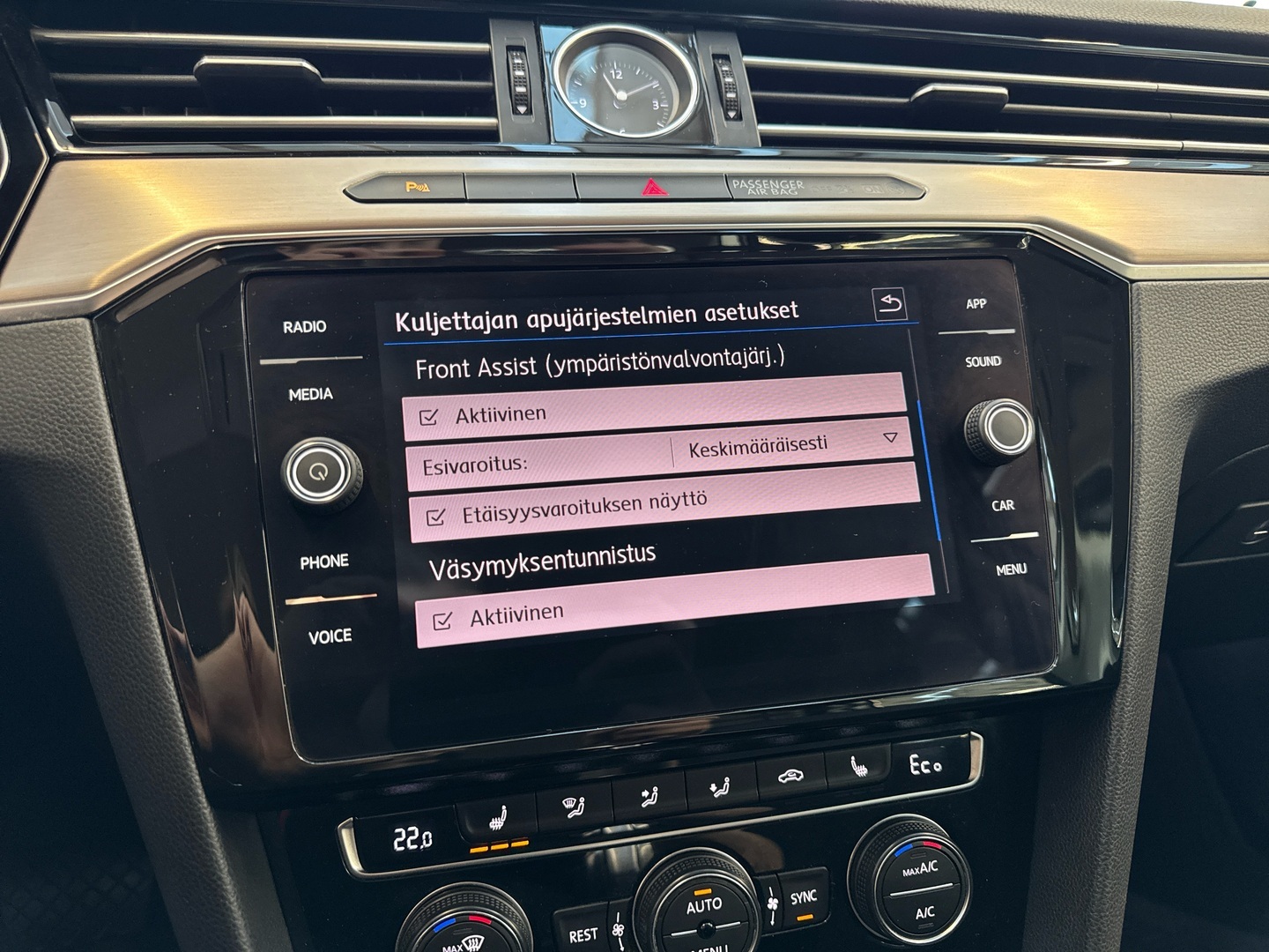 VOLKSWAGEN Passat 2018