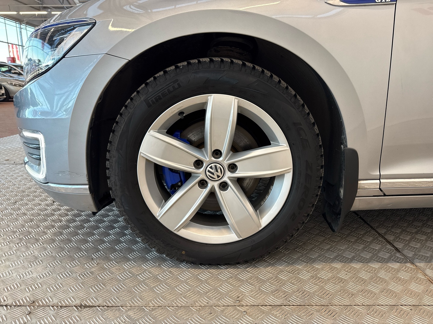 VOLKSWAGEN Passat 2018