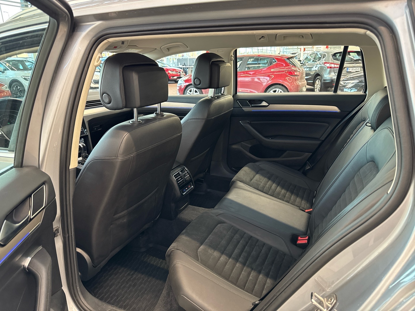 VOLKSWAGEN Passat 2018