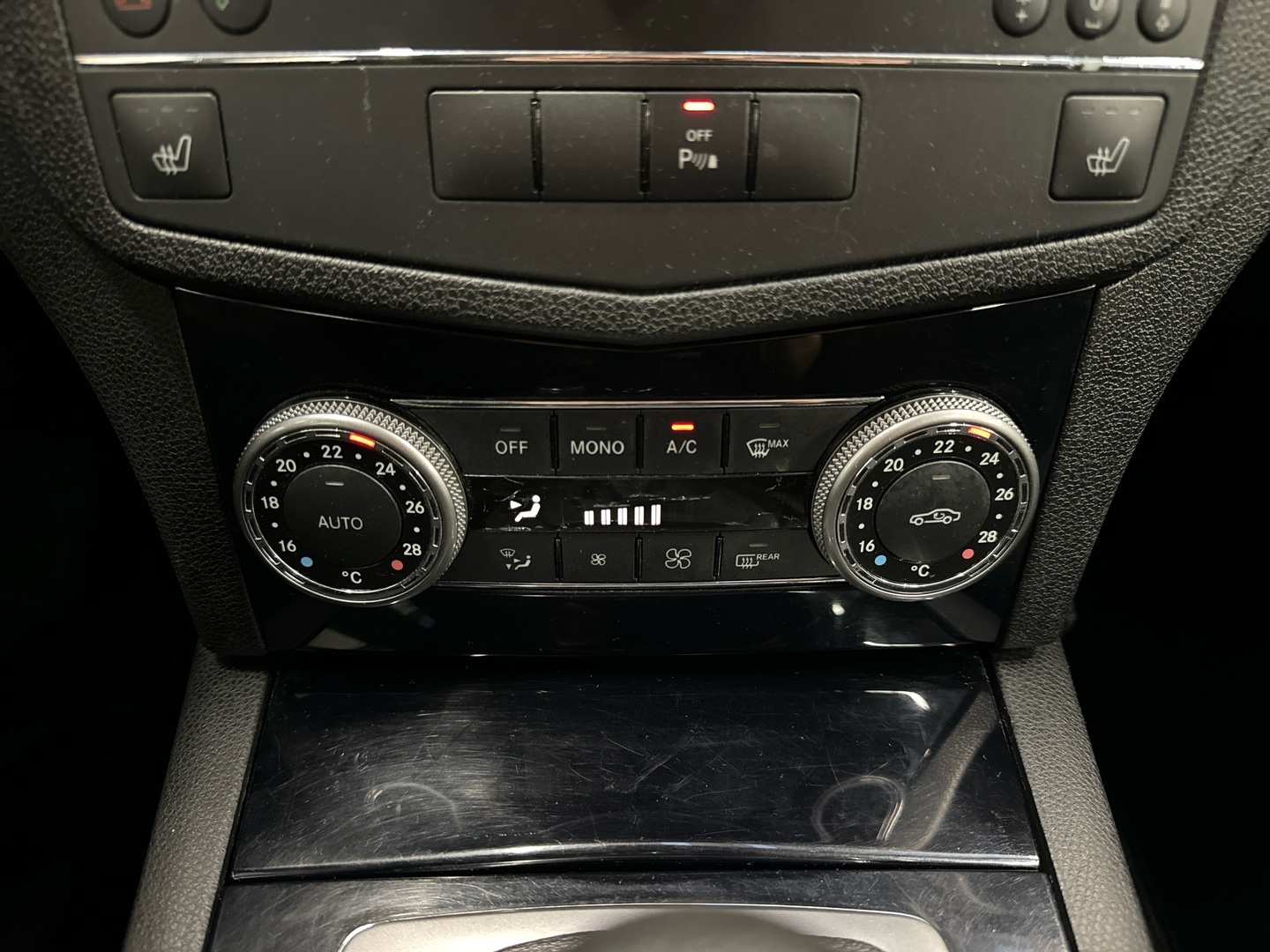 MERCEDES-BENZ C 2008