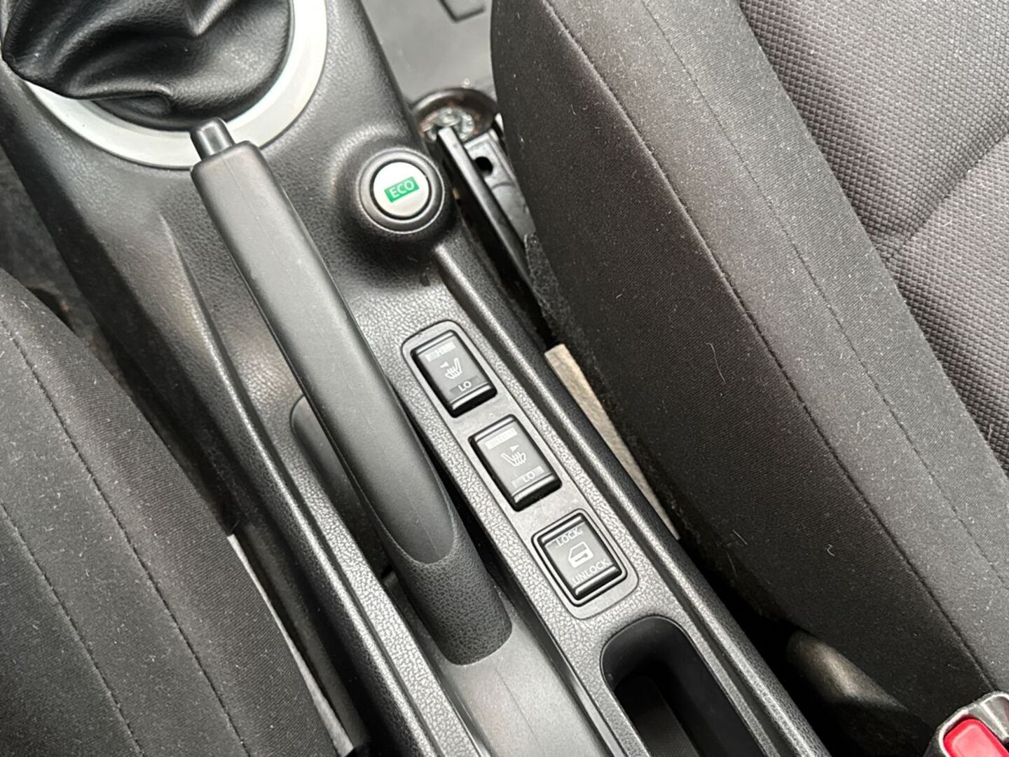NISSAN Note 2015