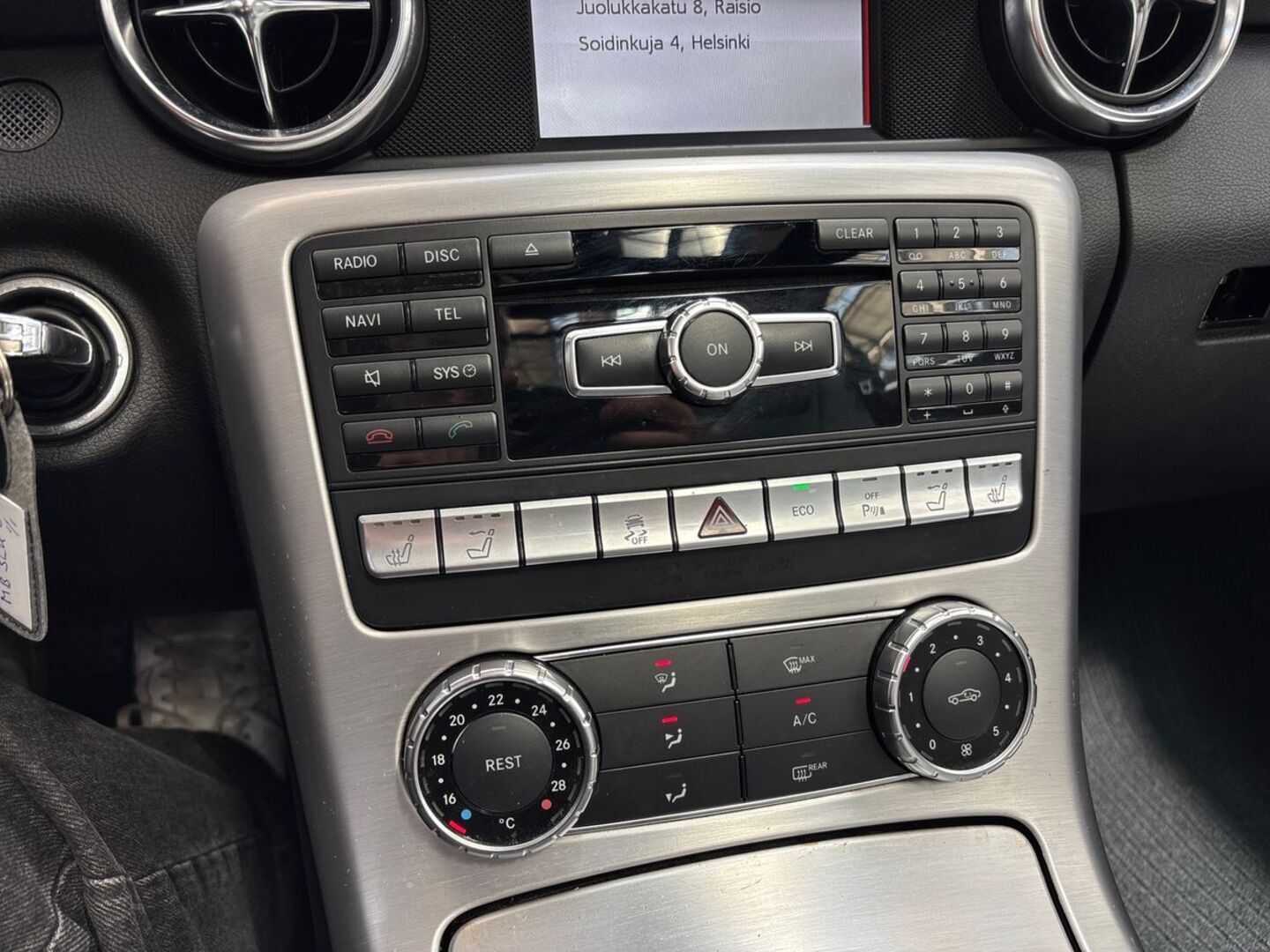 MERCEDES-BENZ SLK 2011
