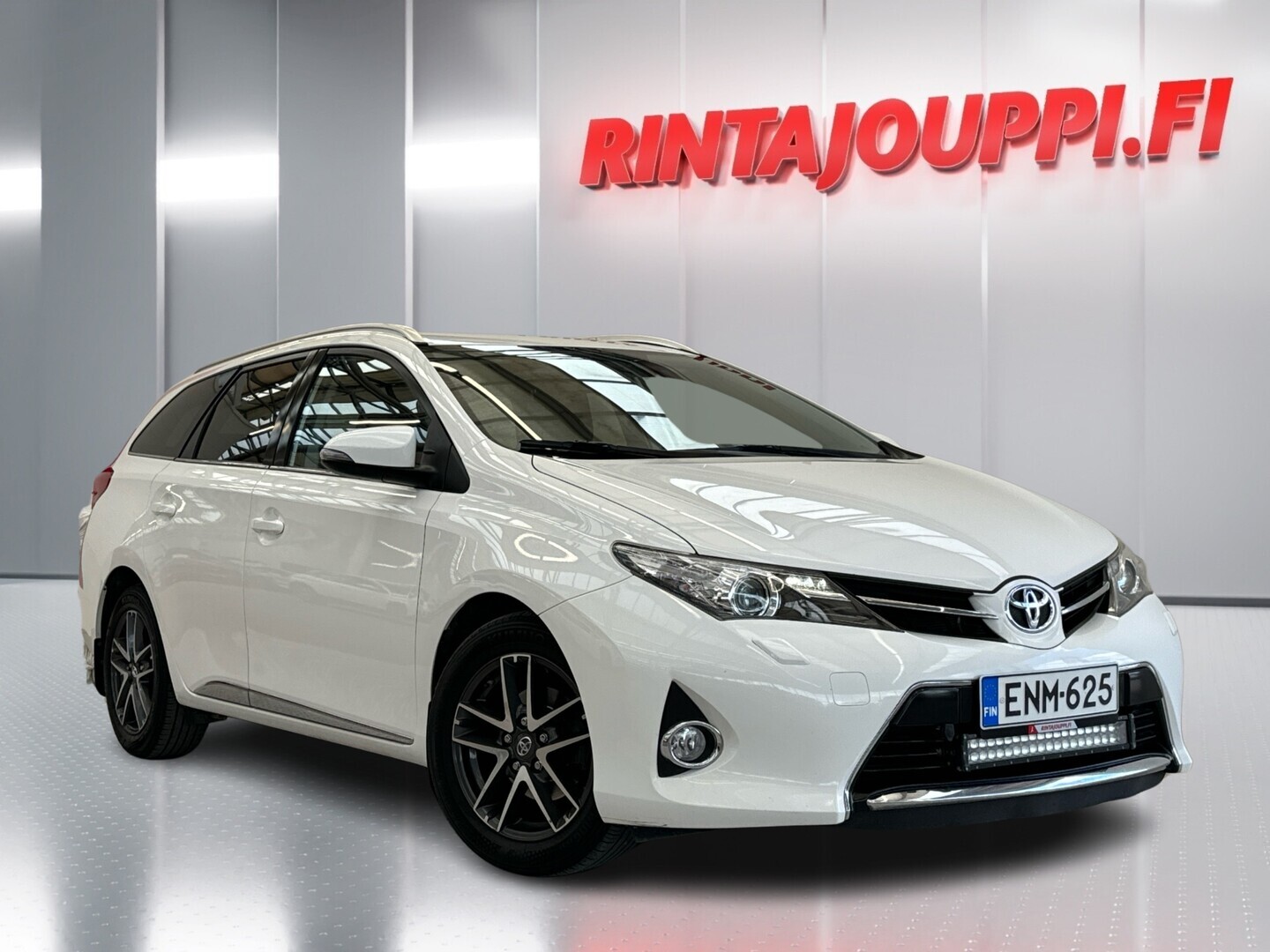 TOYOTA Auris 2015