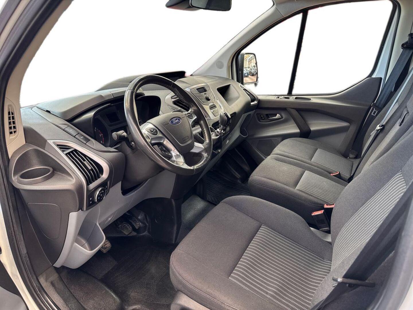 FORD Transit Custom 11