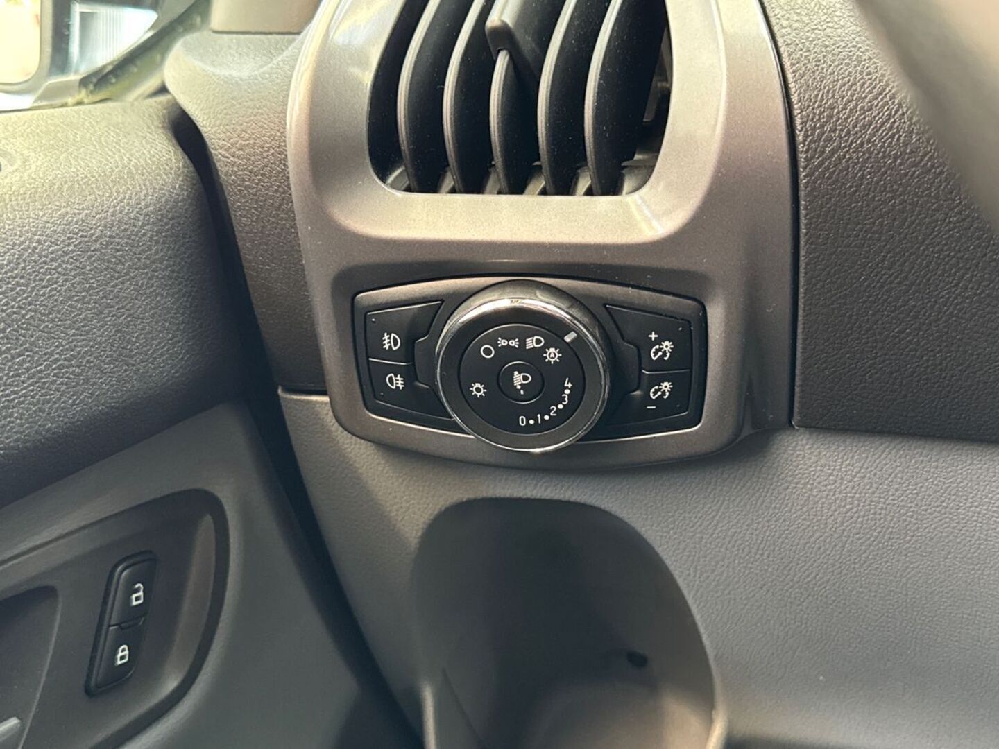 FORD Transit Custom 15