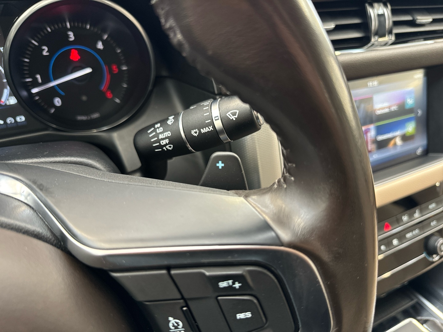 JAGUAR XF 2018