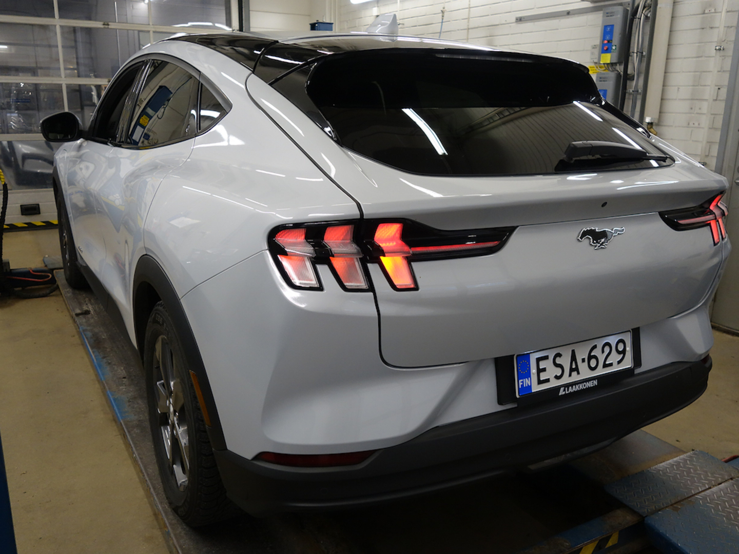 FORD Mustang Mach-E 2021