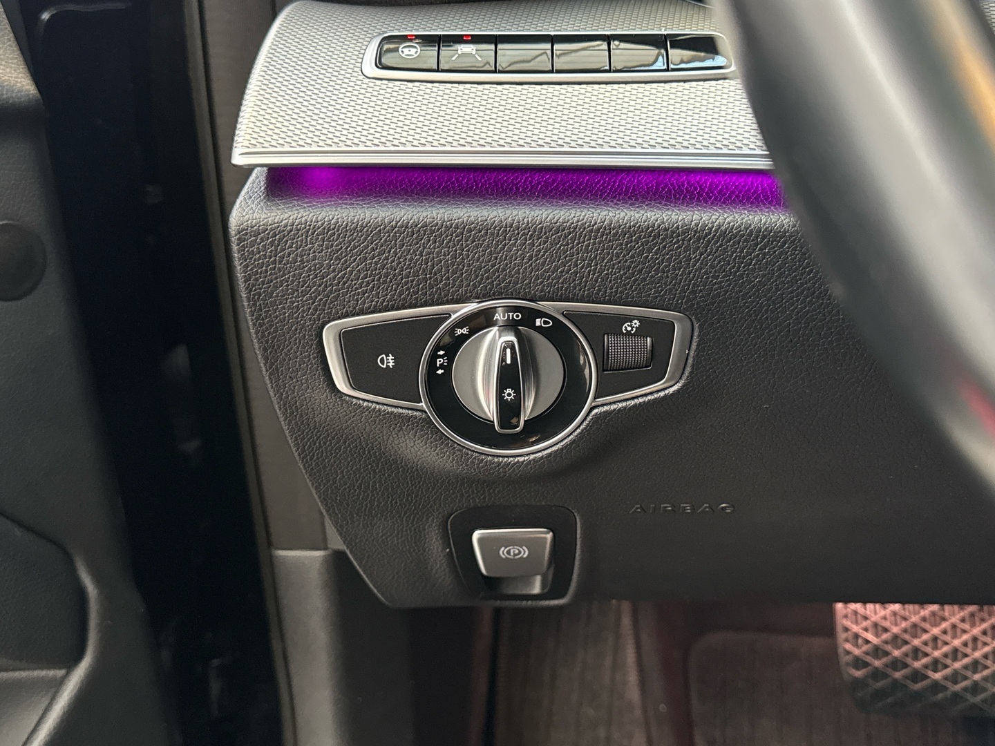 MERCEDES-BENZ E 2018