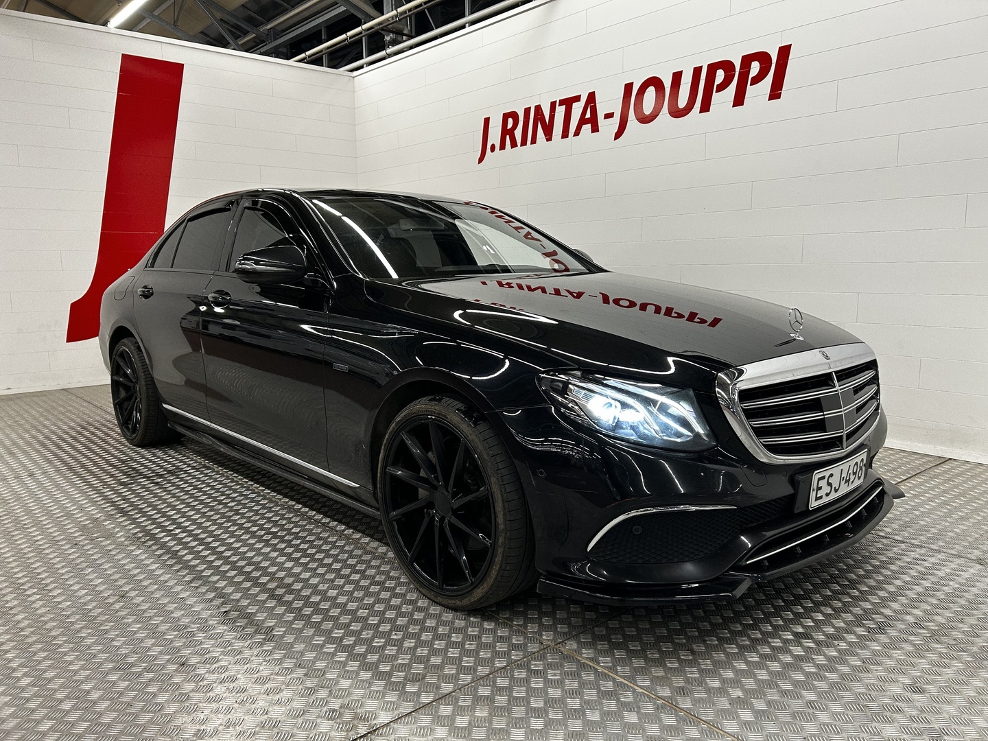 MERCEDES-BENZ E 2018
