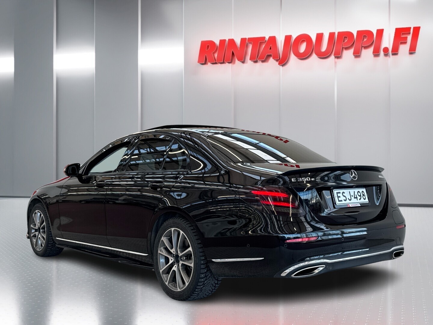 MERCEDES-BENZ E 2018