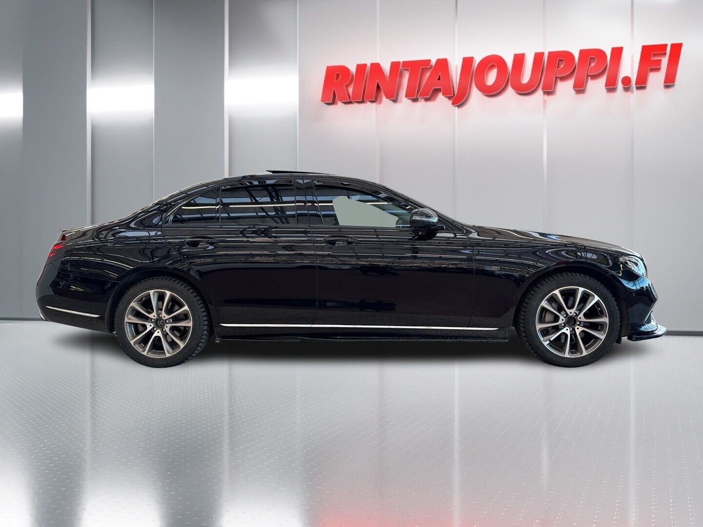 MERCEDES-BENZ E 2018