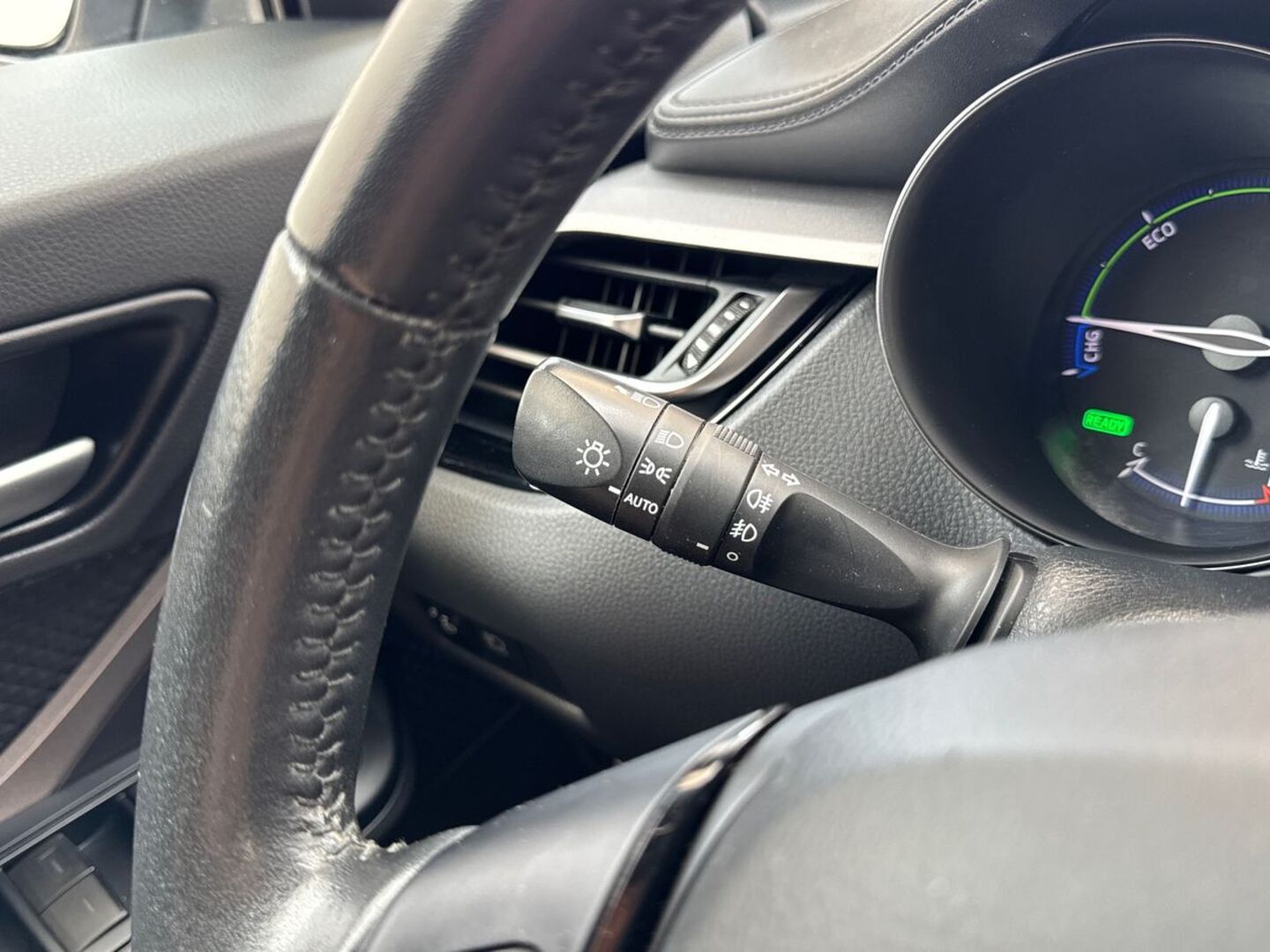TOYOTA C-HR 2021
