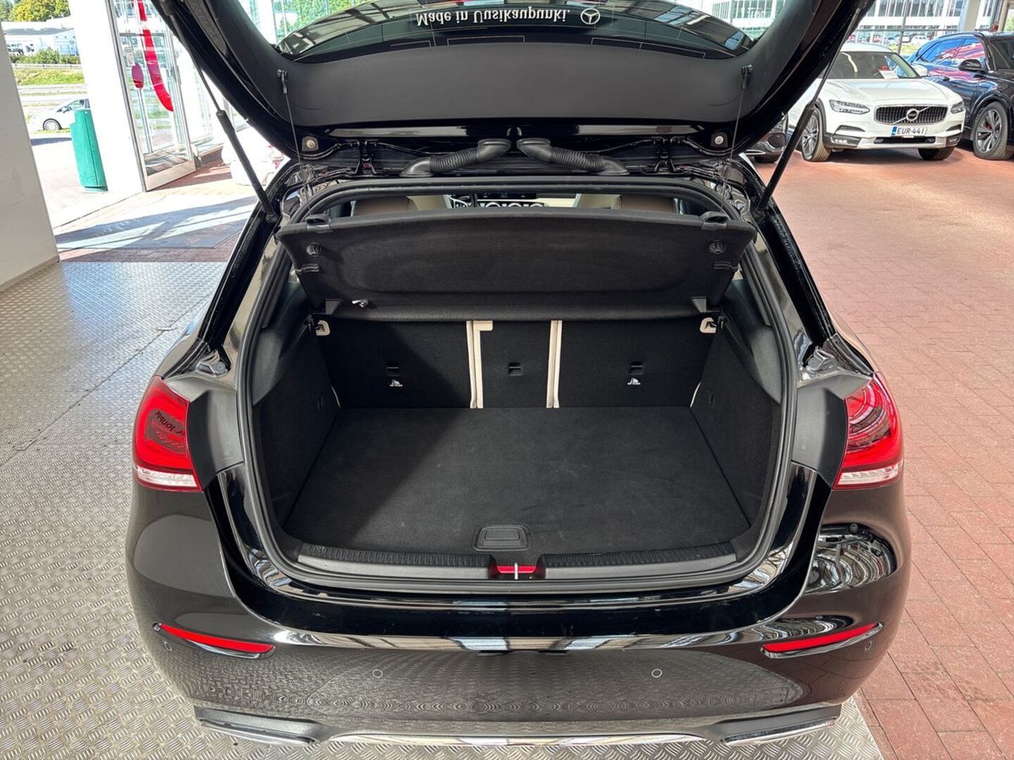 MERCEDES-BENZ A 2021