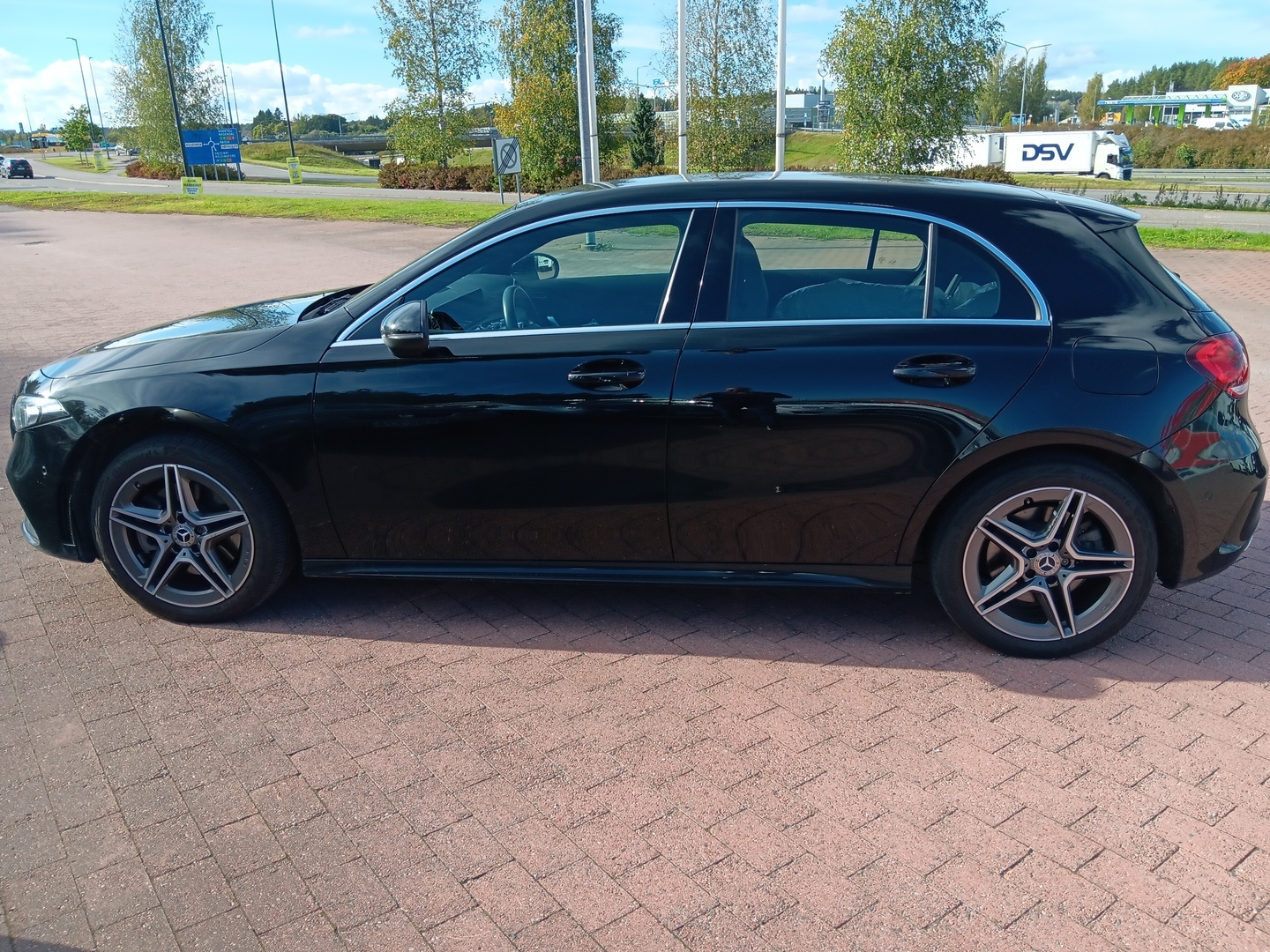 MERCEDES-BENZ A 2023