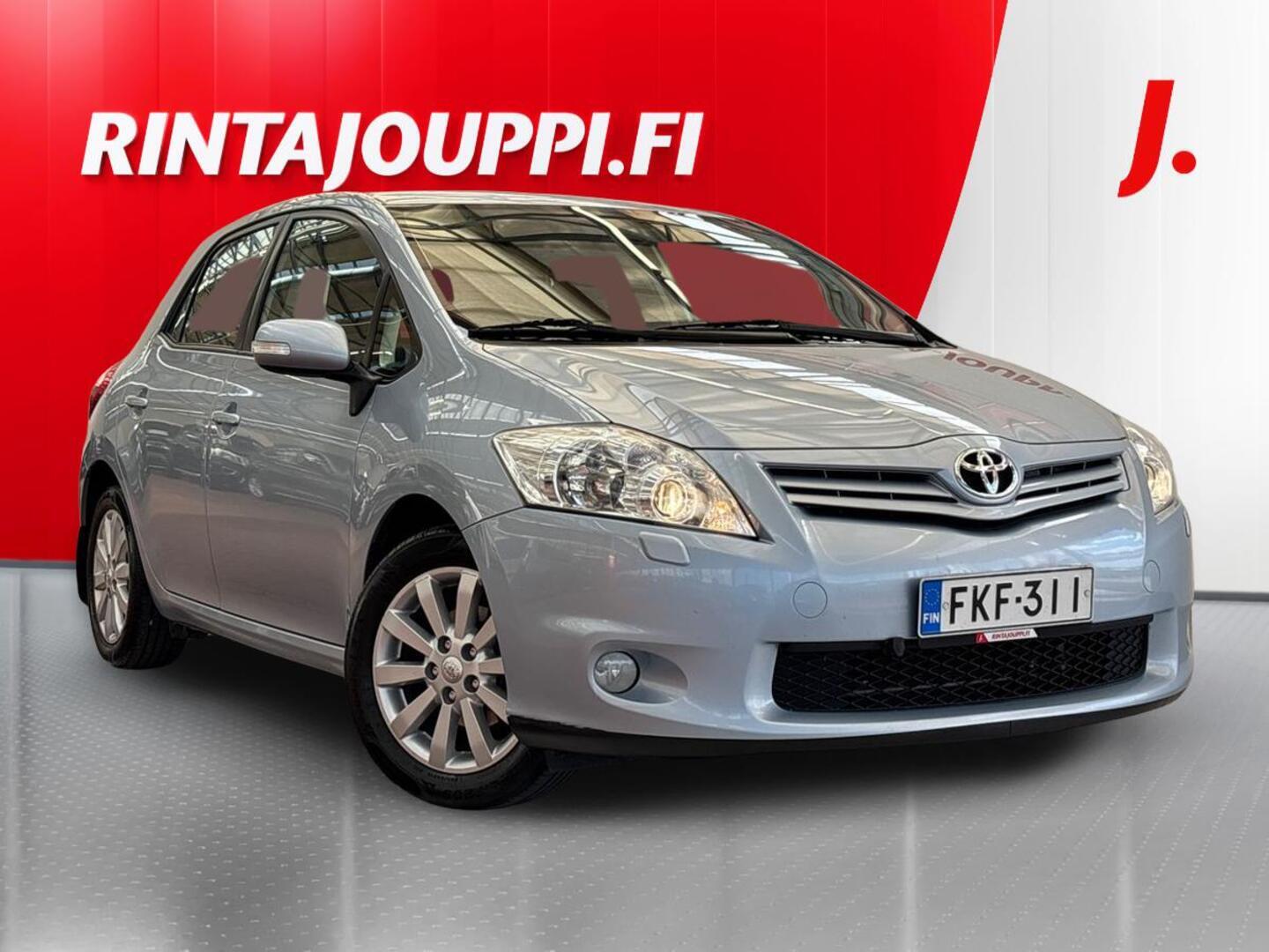 TOYOTA Auris 2011