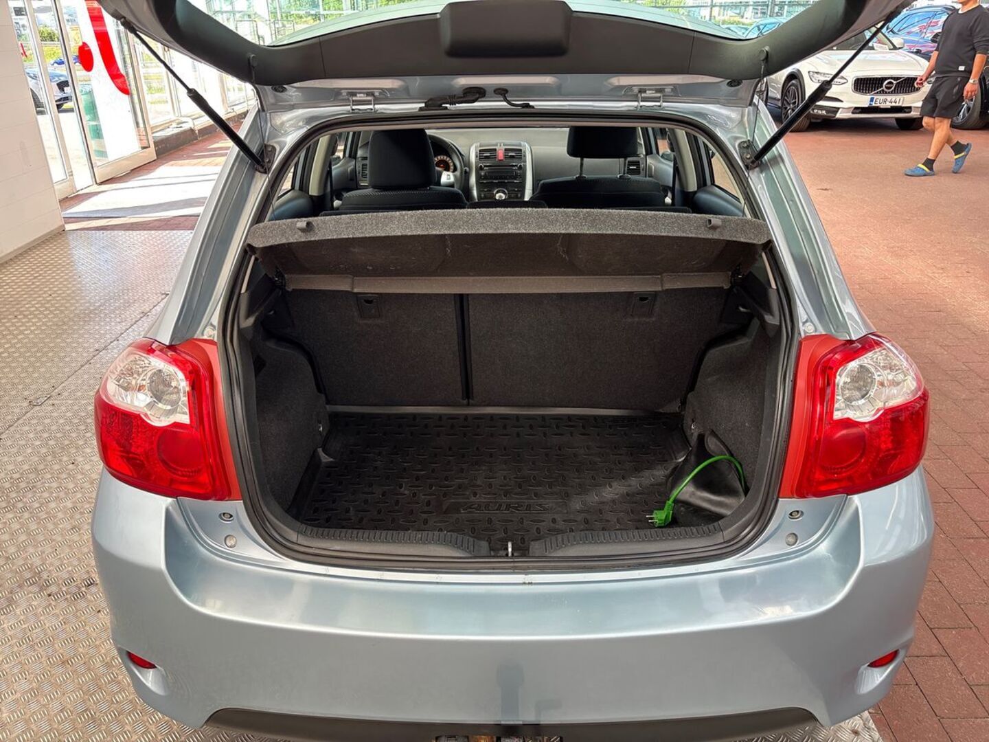 TOYOTA Auris 2011