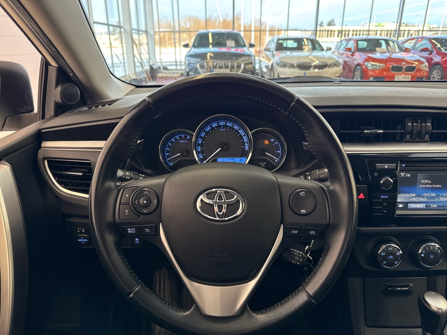 TOYOTA Corolla 2013