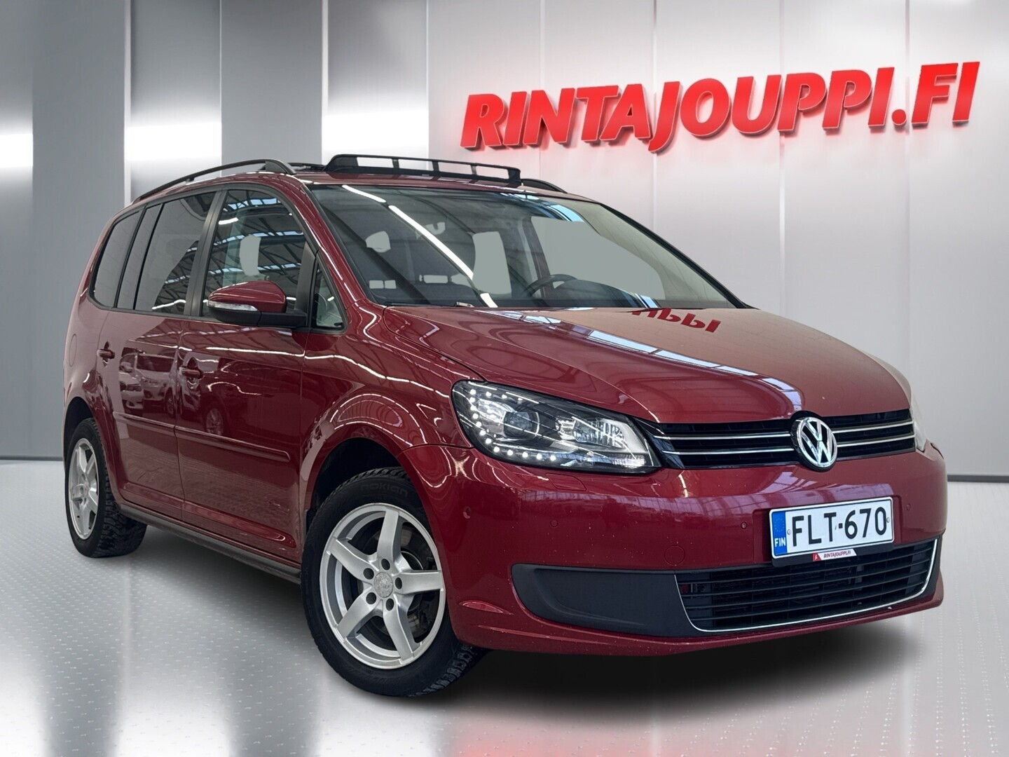 VOLKSWAGEN Touran 2015
